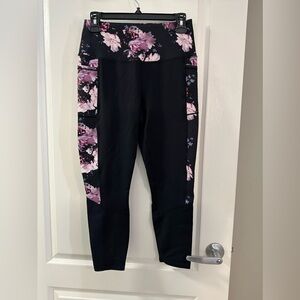 Sketchers workout leggings, Size.M, Great condition